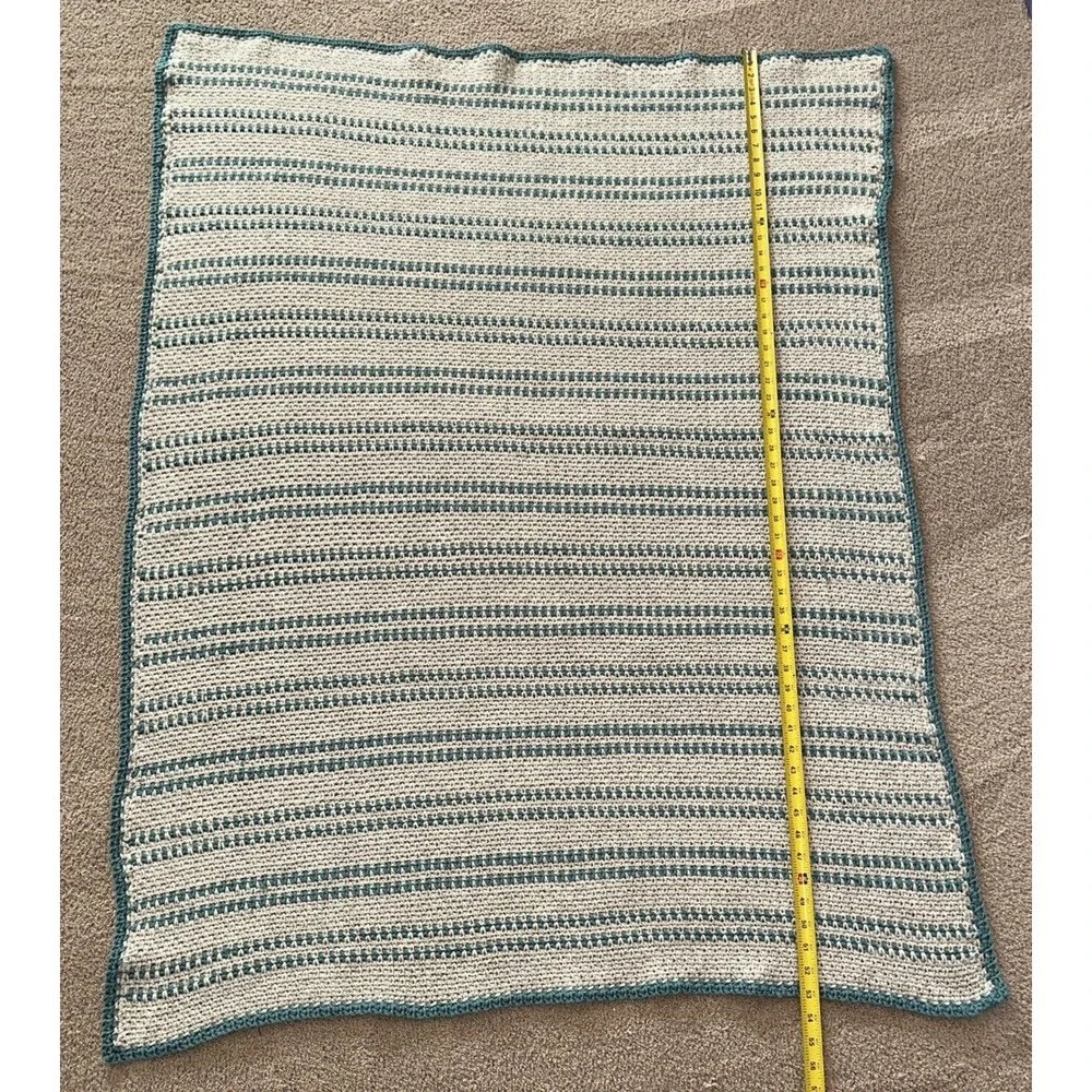 NEW‎ Handmade Crochet Afghan Blanket Throw Striped Blue/Cream 53